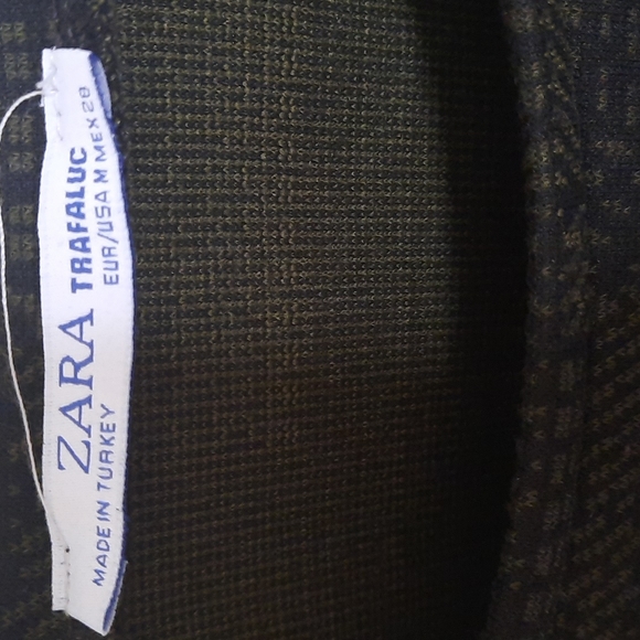 Zara trafaluc,Size Medium,  Color black/green - Picture 2 of 5